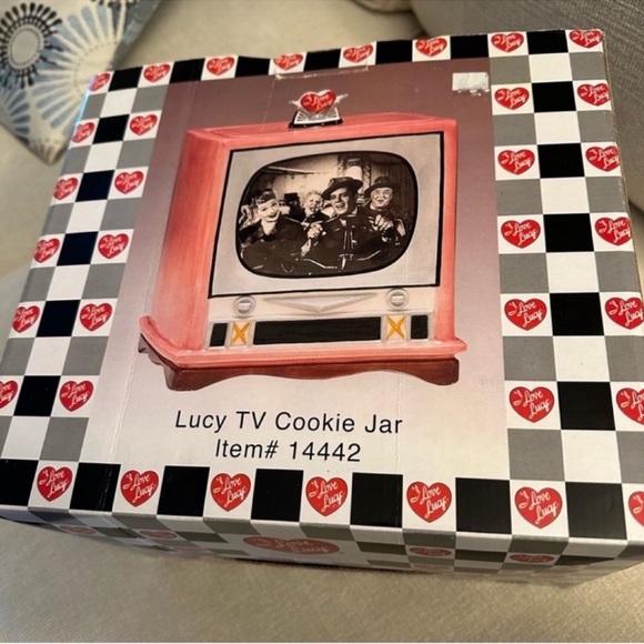 VINTAGE I LOVE LUCY RETRO TV COOKIE JAR PINK/BLACK - Picture 3 of 6